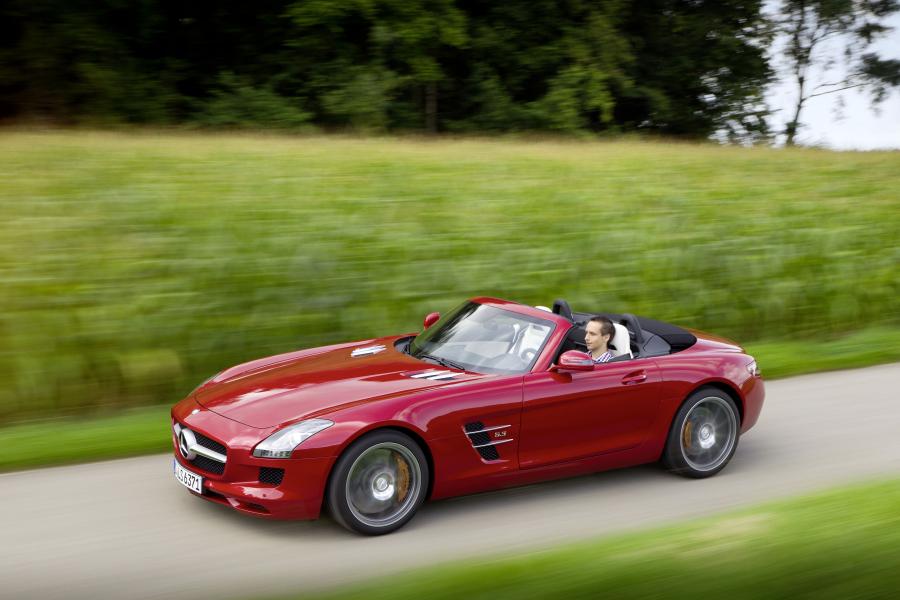  Mercedes-Benz SLS AMG Roadster 2011 года  (фото 41 из 183)
